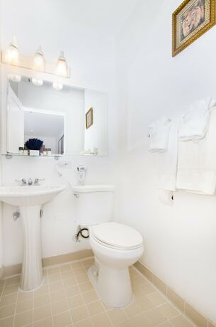 Imagen general del Hotel Palm Beach Historic Inn. Foto 3