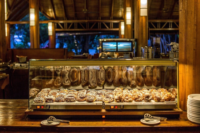 Imagen del bar/restaurante del Hotel Palm Beach Island Resort and Spa Maldives. Foto 9