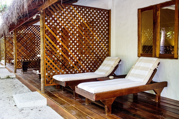 Imagen de los exteriores del Hotel Palm Beach Island Resort and Spa Maldives. Foto 12