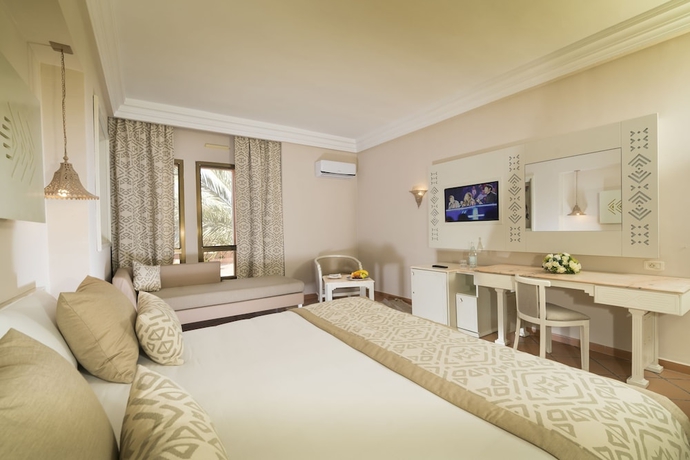 Imagen de la habitación del Hotel Palm Beach Palace Tozeur. Foto 3