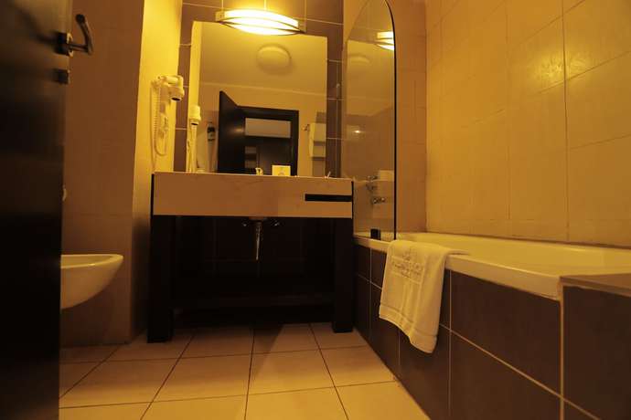 Imagen de la habitación del Hotel Palm Beach, Pointe-Noire. Foto 2