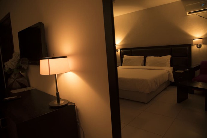 Imagen de la habitación del Hotel Palm Beach, Pointe-Noire. Foto 3