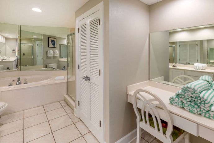 Imagen de la habitación del Hotel Palm Beach Resort Orange Beach A Ramada By Wyndham. Foto 2