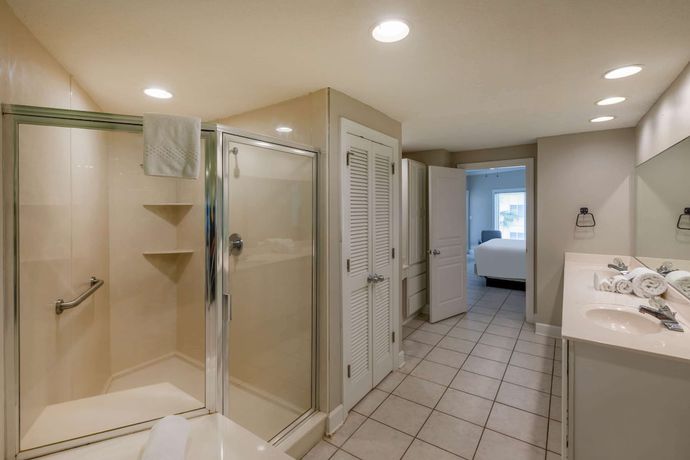 Imagen de la habitación del Hotel Palm Beach Resort Orange Beach A Ramada By Wyndham. Foto 3