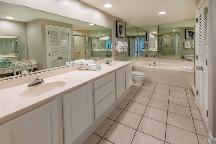 Imagen de la habitación del Hotel Palm Beach Resort Orange Beach A Ramada By Wyndham. Foto 13