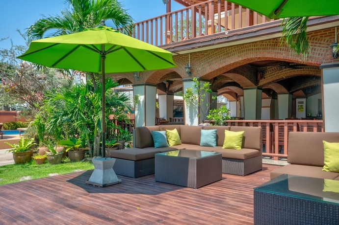 Imagen del bar/restaurante del Hotel Palm Beach Resort, Pranburi. Foto 5