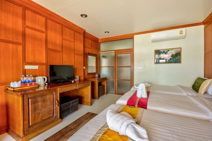 Imagen de la habitación del Hotel Palm Beach Resort, Pranburi. Foto 14