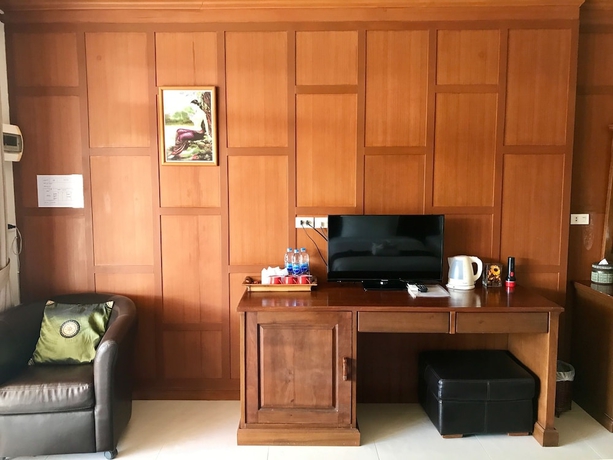Imagen de la habitación del Hotel Palm Beach Resort, Pranburi. Foto 18
