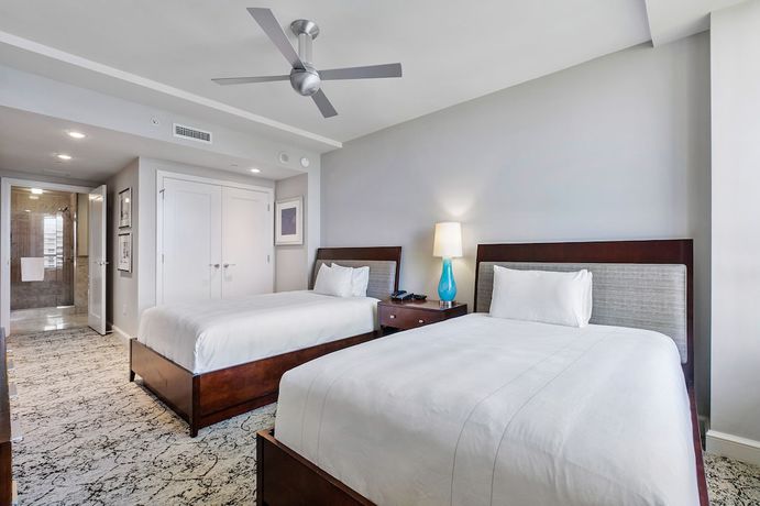 Imagen de la habitación del Hotel Palm Beach Singer Island Resort And Spa Luxury Suites. Foto 10