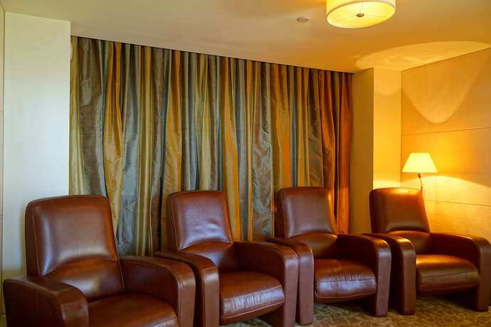 Imagen de la habitación del Hotel Palm Beach Singer Island Resort And Spa Luxury Suites. Foto 13