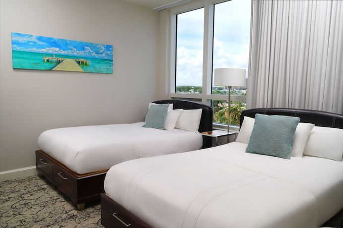 Imagen de la habitación del Hotel Palm Beach Singer Island Resort And Spa Luxury Suites. Foto 14