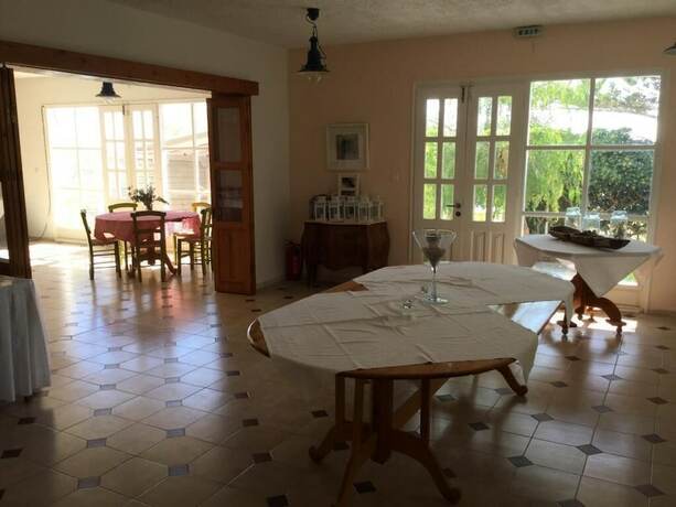 Imagen del bar/restaurante del Hotel Palm Beach Sudkreta. Foto 7