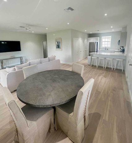Imagen de la habitación del Hotel Palm Cay Marina, Resort and Spa. Foto 13