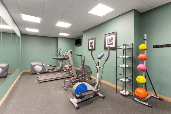 Imagen de los interiores del Hotel Palm Coast and Suites. Foto 10