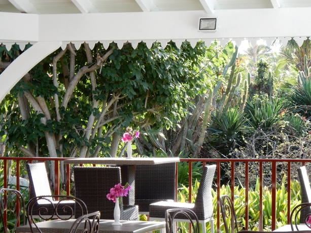 Imagen del bar/restaurante del Hotel Palm Court Residence. Foto 4