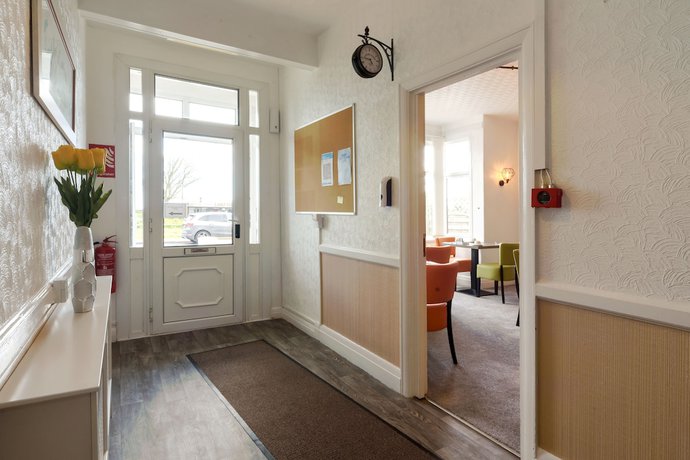 Imagen de los interiores del Hotel Palm Court, Skegness. Foto 20