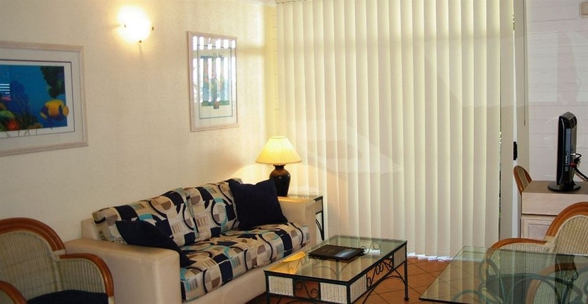 Imagen de los interiores del Hotel Palm Cove Tropic Apartments. Foto 7
