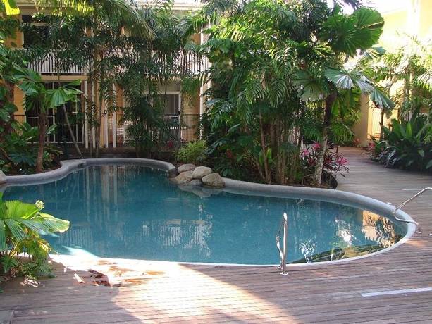 Imagen de la piscina del Hotel Palm Cove Tropic Apartments. Foto 13