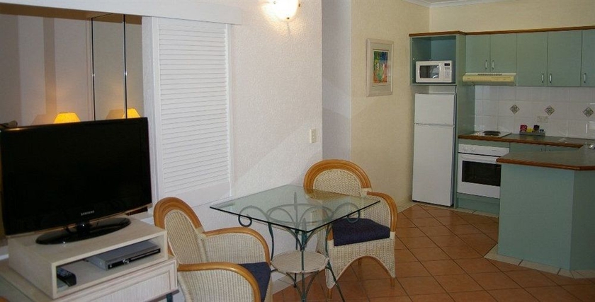 Imagen de la habitación del Hotel Palm Cove Tropic Apartments. Foto 2