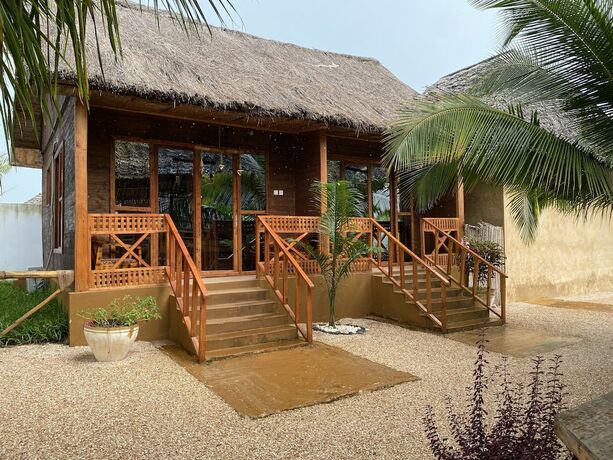 Imagen de la habitación del Hotel Palm Cultural Village. Foto 17