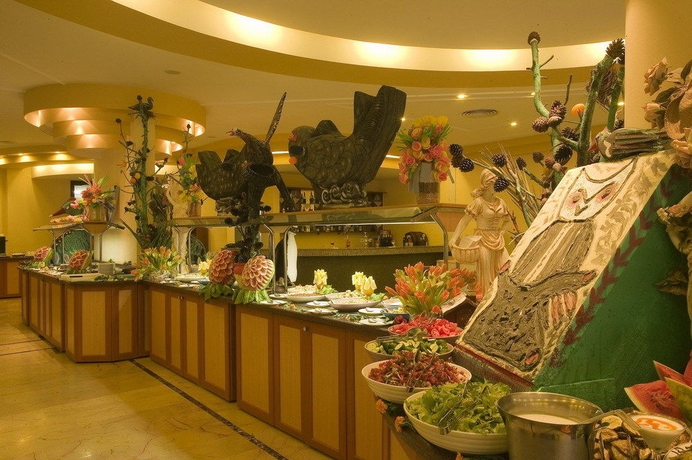 Imagen del bar/restaurante del Hotel Palm Dor, Side. Foto 6