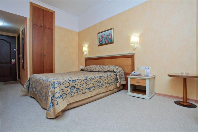 Imagen de la habitación del Hotel Palm. Foto 4