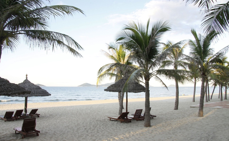 Imagen de los exteriores del Hotel Palm Garden Beach Resort and Spa. Foto 7