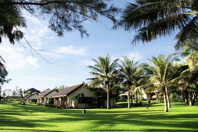 Imagen de los exteriores del Hotel Palm Garden Beach Resort and Spa. Foto 9