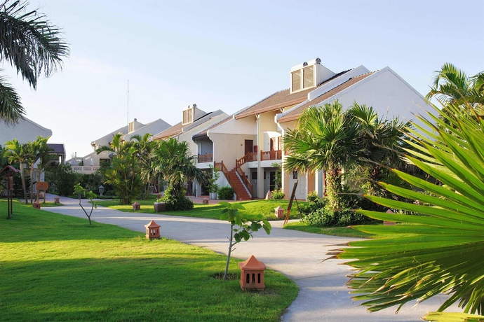 Imagen de los exteriores del Hotel Palm Garden Beach Resort and Spa. Foto 12