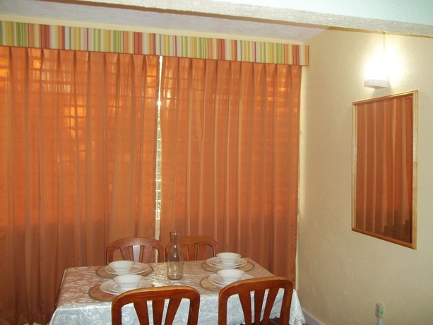 Imagen de la habitación del Hotel Palm Garden, Oistins. Foto 2