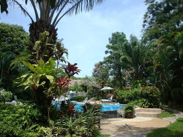 Imagen de los exteriores del Hotel Palm Garden Resort. Foto 3