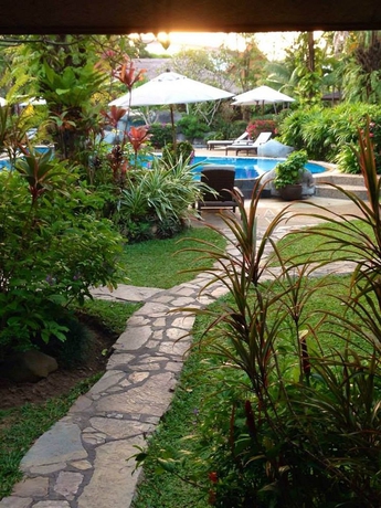 Imagen de los exteriores del Hotel Palm Garden Resort. Foto 4