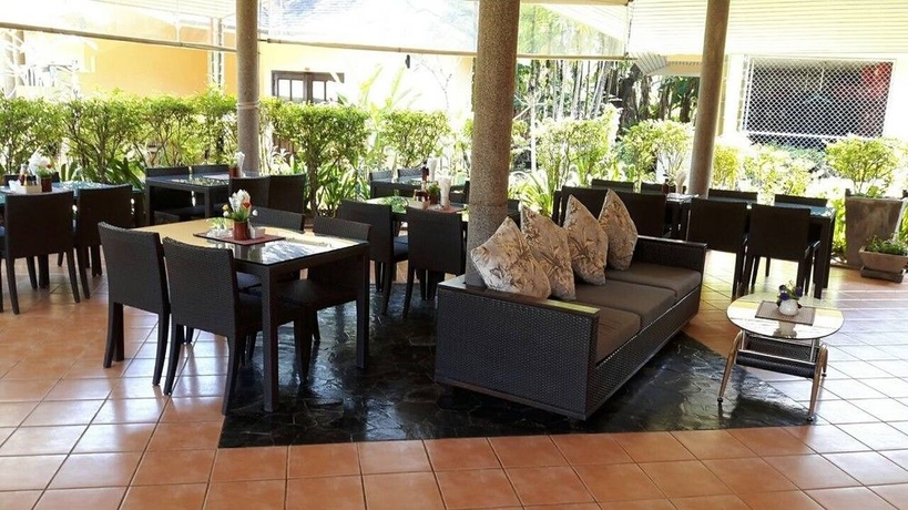 Imagen de los interiores del Hotel Palm Garden Resort Khaolak. Foto 12
