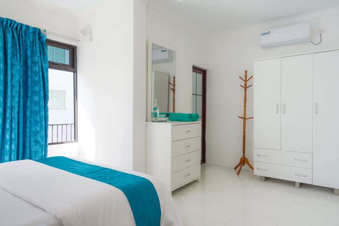 Imagen de la habitación del Hotel Palm Gate Maldives. Foto 17