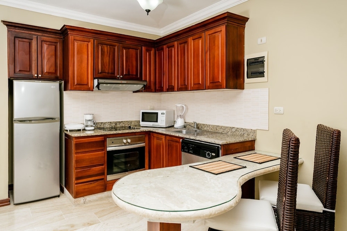 Imagen de la habitación del Hotel Palm Green Vacations Whitesands. Foto 15