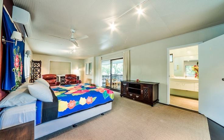 Imagen de la habitación del Hotel Palm Grove. Foto 2