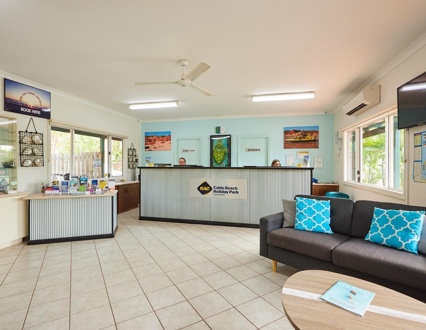 Imagen general del Hotel Palm Grove Holiday Resort. Foto 15