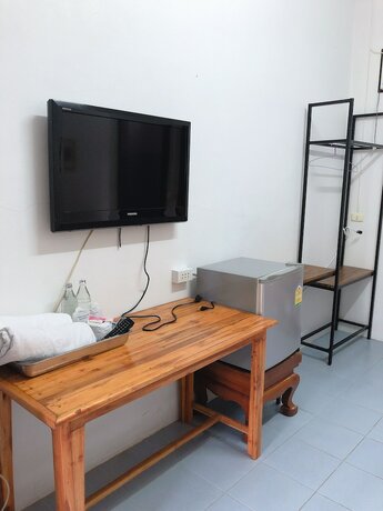 Imagen general del Hotel Palm House white building. Foto 8