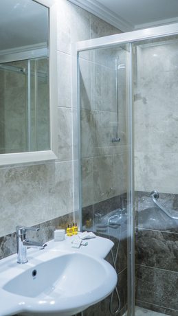 Imagen de la habitación del Hotel Palm Inn, ESMIRNA. Foto 8