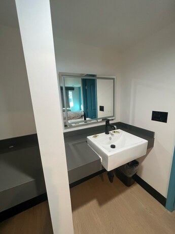 Imagen general del Hotel Palm Inn, Inglewood. Foto 2