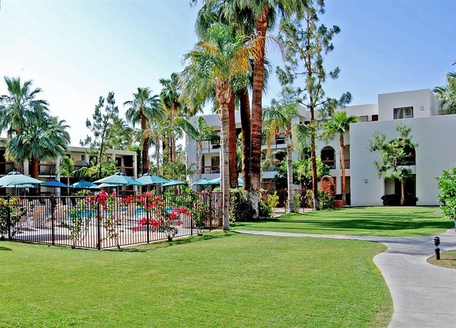 Imagen de los exteriores del Hotel Palm Mountain Resort and Spa. Foto 11