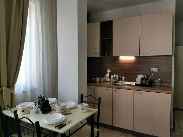 Imagen de la habitación del Hotel Palm Residence Deluxe Studios. Foto 3