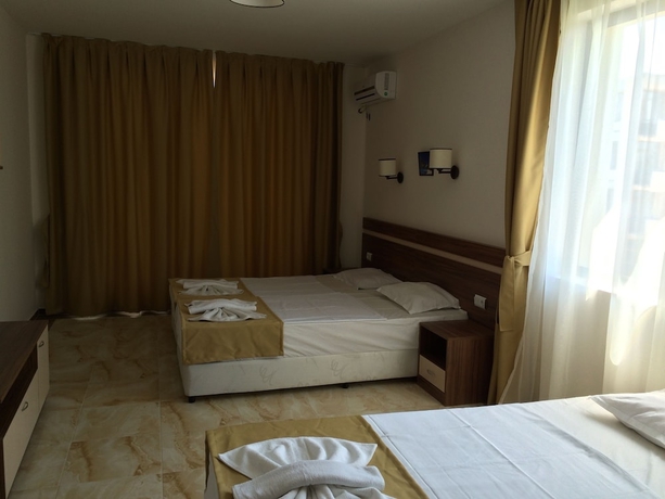 Imagen de la habitación del Hotel Palm Residence Deluxe Studios. Foto 6
