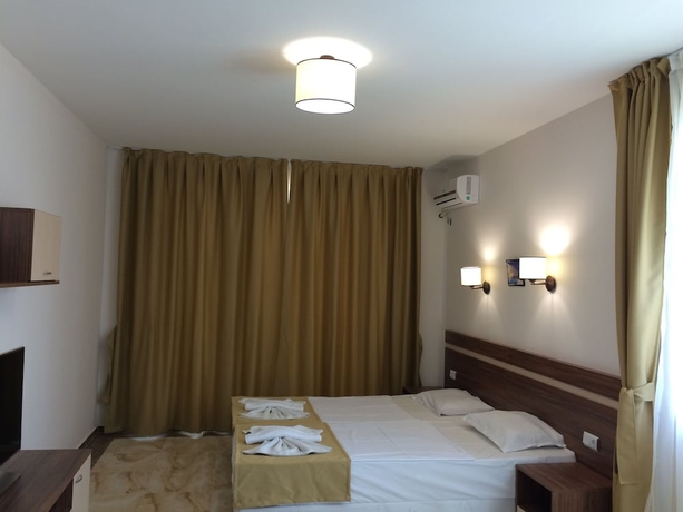 Imagen de la habitación del Hotel Palm Residence Deluxe Studios. Foto 8