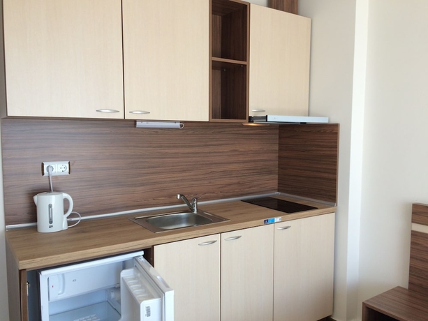 Imagen de la habitación del Hotel Palm Residence Deluxe Studios. Foto 15