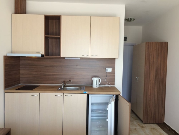 Imagen de la habitación del Hotel Palm Residence Deluxe Studios. Foto 17