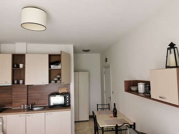 Imagen de la habitación del Hotel Palm Residence Deluxe Studios. Foto 18