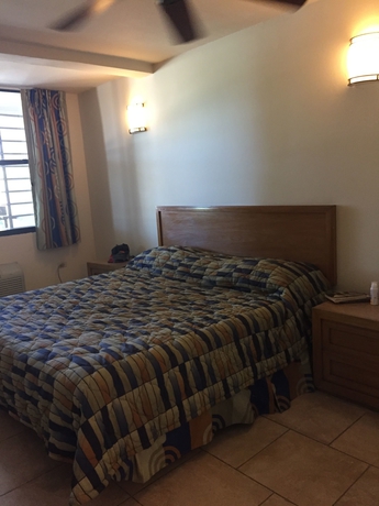 Imagen de la habitación del Hotel Palm Residence. Foto 7