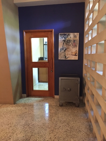 Imagen de los interiores del Hotel Palm Residence. Foto 13