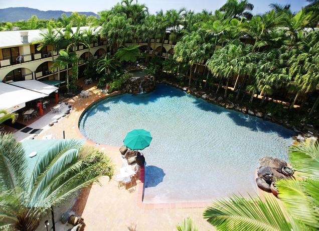 Imagen de la piscina del Hotel Palm Royale Cairns. Foto 9